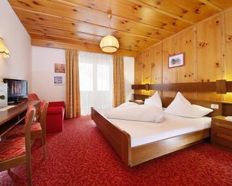 Hotel Alpenblick - Moso in Passiria - Slaapkamer