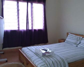 Oaks : Private Room 5 - Nkawkaw - Bedroom