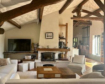 Maison Sympa , Grande Piscine , Aucuns vis à vis et la Fibre ! - Betbezer-d'Armagnac - Sala de estar
