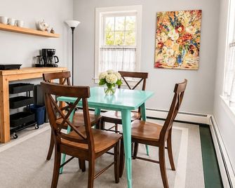Charming Coastal Suite - Freeport - Τραπεζαρία