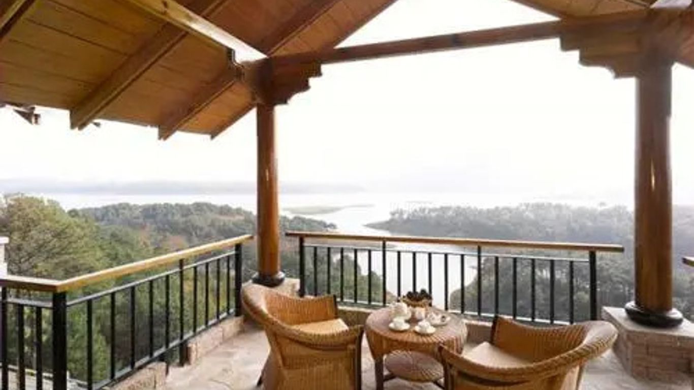 Ri Kynjai Serenity By The Lake