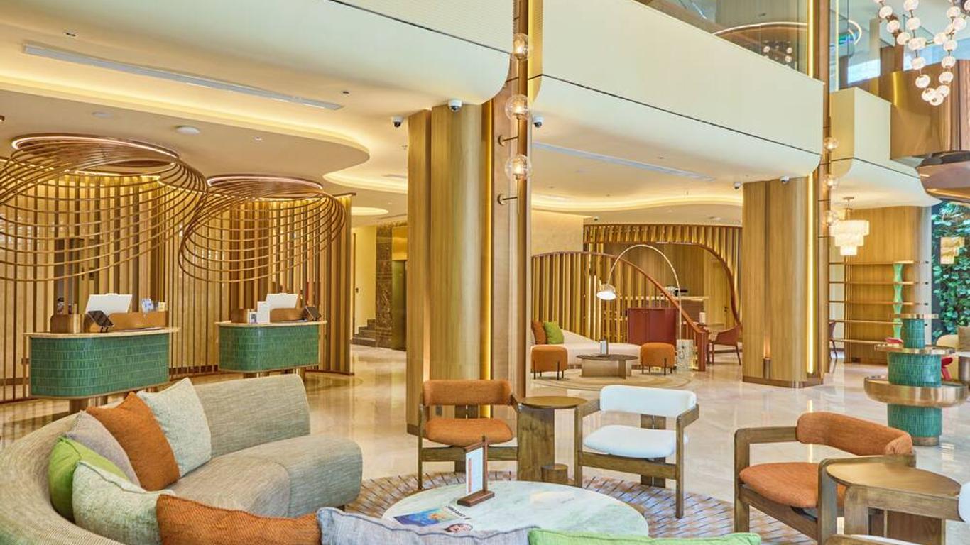 Kin Hotel Thi Sach