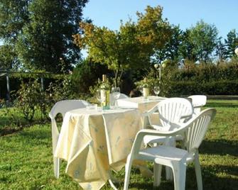 Hotel Garden Bologna - Anzola dell'Emilia - Patio