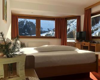 Alpine B&B - Plangeross - Bedroom