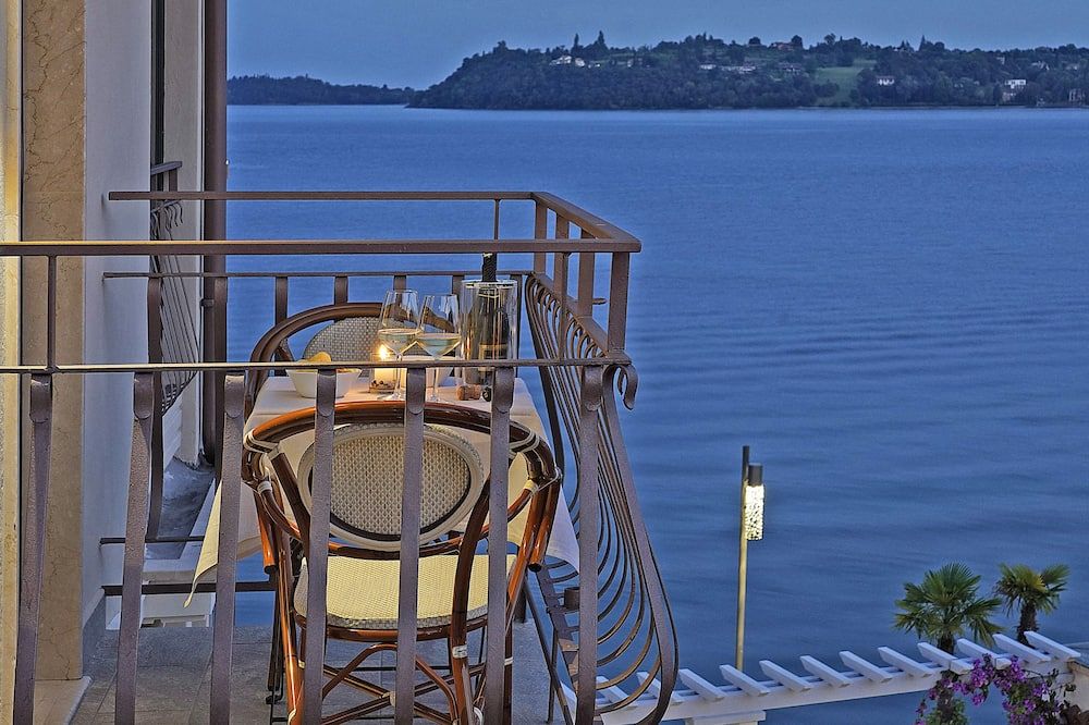 Hotel Du Lac - גארדונה ריביירה - מרפסת