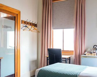The Cambridge Hotel - Wellington - Phòng ngủ