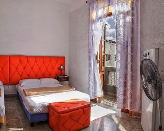 Casa La Muralla 358 - La Habana - Habitación