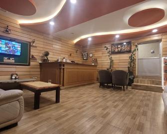 Kodaisunshinehotel - Kodaikanal - Recepción