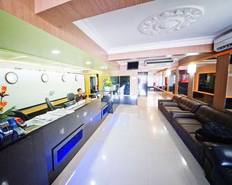 Hotel Bintang Indah - Kota Bharu - Receptionist