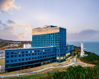 Tops 10 Gangneung Hotel - Gangneung - Edificio