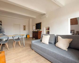 Domus Antiche Mura - Asti - Living room