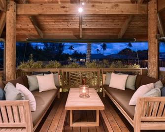Lanikai Beach W/Heated Pool, Spa: Sep/Oct Cancellation Special - Kailua - Balcony