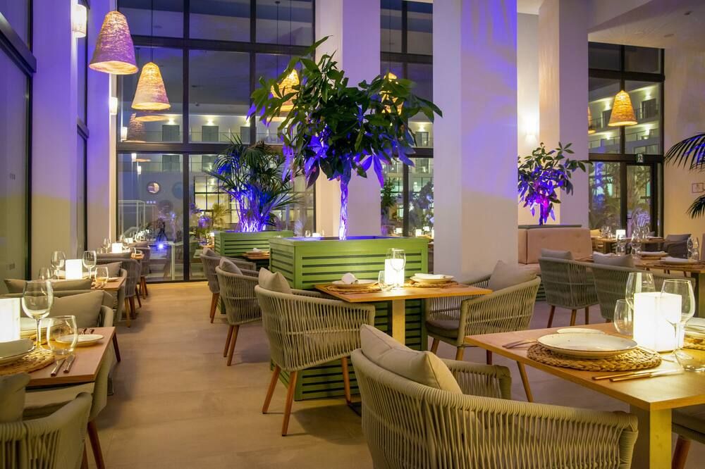 كابوجاتا بيتش هوتل - الميريا - مطعم