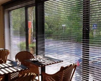Hobbit Hotel Zaventem - Zaventem - Balcón