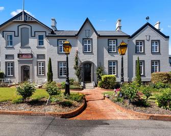 Quality Hotel Colonial Launceston - לאונססטון - בניין