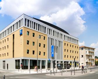 ibis budget Poitiers Centre Gare - Poitiers - Building