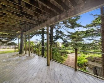 Cape Meares 4br Oceanview Retreat King Bed - Tillamook - Balcon