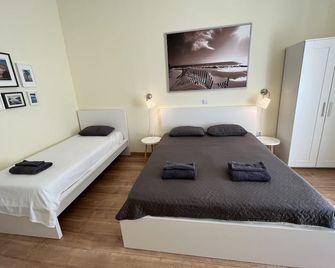Apartment Check in - Pula - Bedroom