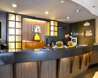 Pearl Garden Hotel - מנילה - דלפק קבלה