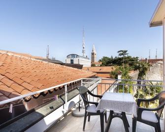 Apartments Medved In The Historic Center - Koper - Balkón