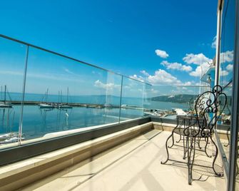Hotel Antik - Balchik - Balkón