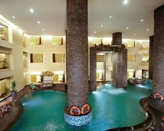 Aston Samarinda Hotel And Convention Center - Samarinda - Pool