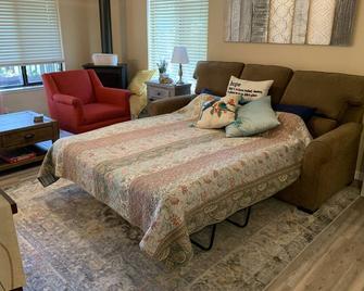 Apple Hill Valley View stunning - Camino - Habitación