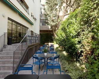 Lily & Bloom Boutique Hotel - Tel Aviv - Patio