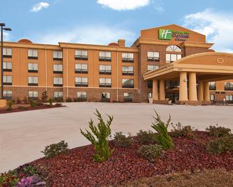 Holiday Inn Express & Suites Jackson/Pearl Intl Airport By IHG - Pearl - Κτίριο