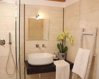 B&B Al Vecchio Borgo - Barletta - Bathroom