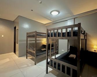 Inn De Avenida - Makati - Phòng ngủ