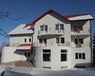 Pension Belmonte - Făgăraș - Building
