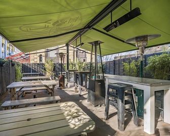 GuestReady - Rose and Monkey - Manchester - Balcony