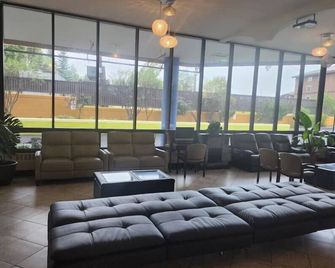 Alex Hotel and Suites - Anchorage - Lounge