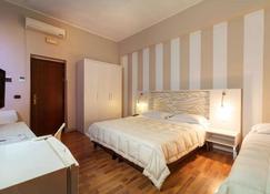 Hotel Sant'Elia - Messina - Bedroom