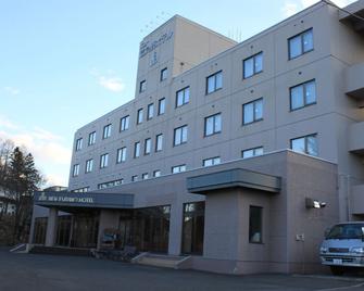 New Furano Hotel - Furano - Building