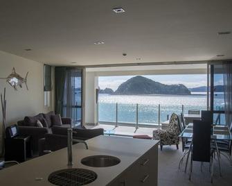 더 워터프론트 스위트 헤리티지 부티크 컬렉션 - 파이히아 - 침실