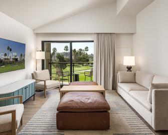Guesthouse, Hotel at La Valle - Rancho Sante Fe - Living room