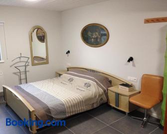 B&B Aalsters genot - Aalst - Schlafzimmer