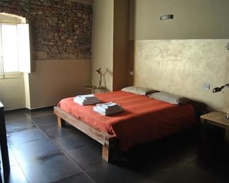 Un Angelo Alla Mia Tavola - Sarzana - Habitación