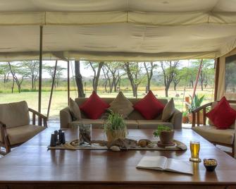 Kicheche Bush Camp - Maasai Mara - Sala de estar
