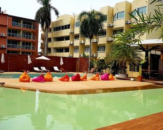 Walking Street Hostel by New Wave - Adults Only - Ko Lipe - Piscina