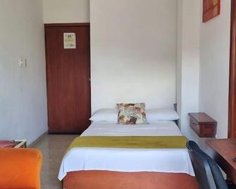 Hotel Mirador del Parque Bca - Барранкабермея - Спальня