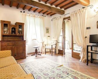 Luxurious, Cozy Apartment With Pool Near Cortona in Tuscany Versatile - Cortona - Sala de estar