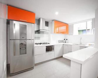 Hotel Castellana 100 - Bogotá - Kitchen