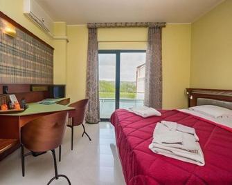 New Petit Hotel - Tempio Pausania