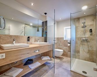 Landhotel Moorhof - Neuschönau - Baño
