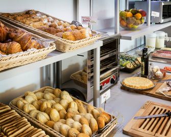 B&B Hotel Valencia Aeropuerto - Патерна - Buffet