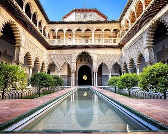 Hotel Simon - Seville - Pool