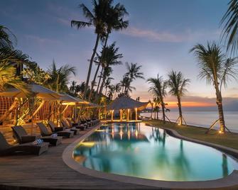 The Sankara Beach Resort - Nusa Penida - Klungkung - Piscina